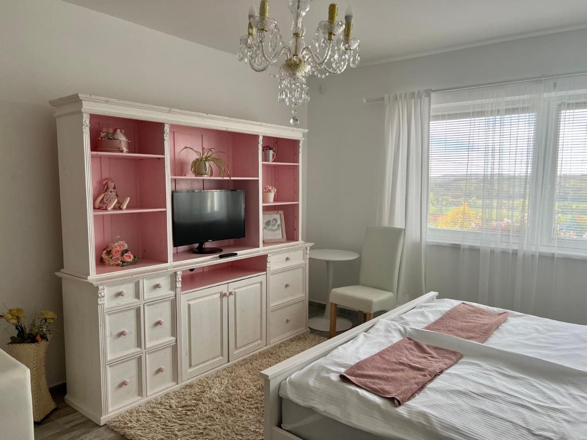 Gasthof Gold Horse Vendeghaz *